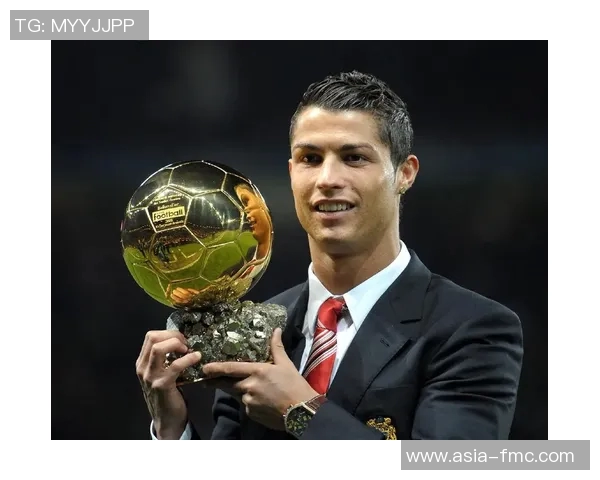 当足球球星的魅力超越赛场成为吸引美女的终极魔力