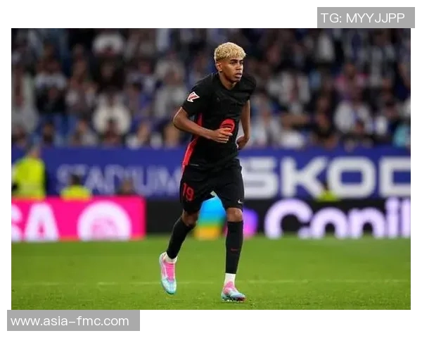 足球场上的英雄逆袭 残疾球星如何突破障碍书写传奇